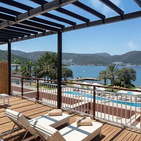 Complex Doubletree By Hilton Bodrum Isil Club Ultra 5*