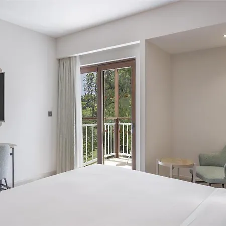 Doubletree By Hilton Bodrum Isil Club Ultra Resort Torba