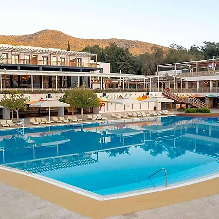 Doubletree By Hilton Bodrum Isil Club Ultra 5*