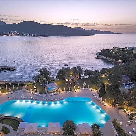 Doubletree By Hilton Bodrum Isil Club Ultra Resort