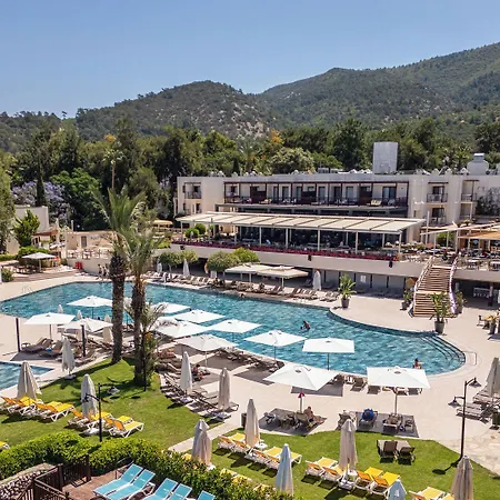 Doubletree By Hilton Bodrum Isil Club Ultra 5*